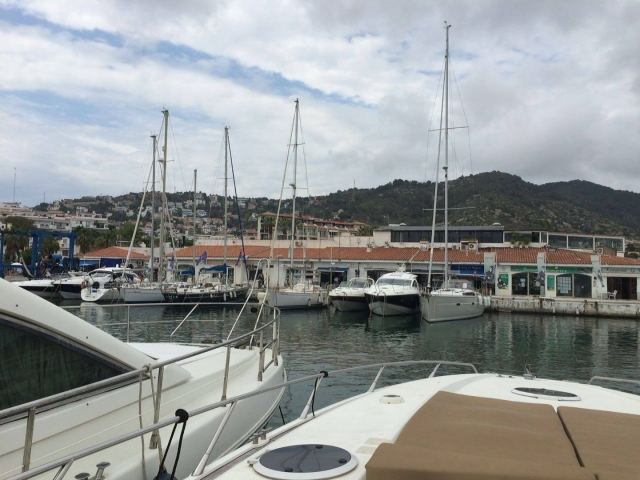  Boats in the port 